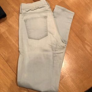 Super light skinny jeans